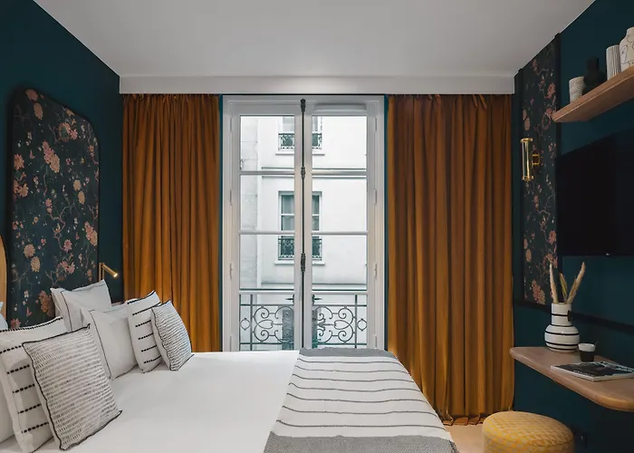 Dandy (adults Only) 4* Paris